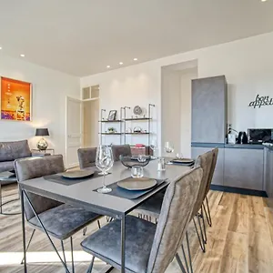 Appartamento Superbe 3 Pièces Refait à Neuf Classé 4 étoiles Avec Ascenseur Et Balcon à Pied De La Et Du Palais Des Festivals, Cannes